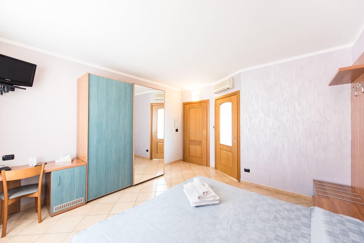 Beinette Hotel Bacco מראה חיצוני תמונה
